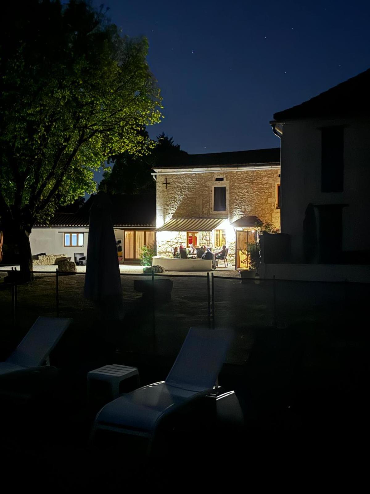 Вилла Domaine De La Roche Chabrelle Saint-Just  Экстерьер фото